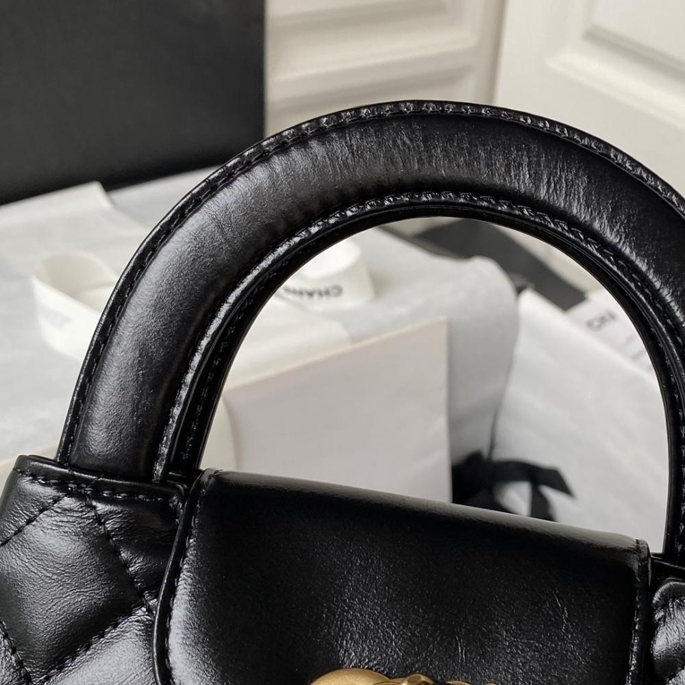 Elegant Leather Top Handle Bag