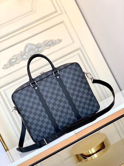 Classic Leather Shoulder Bag – Special Edition