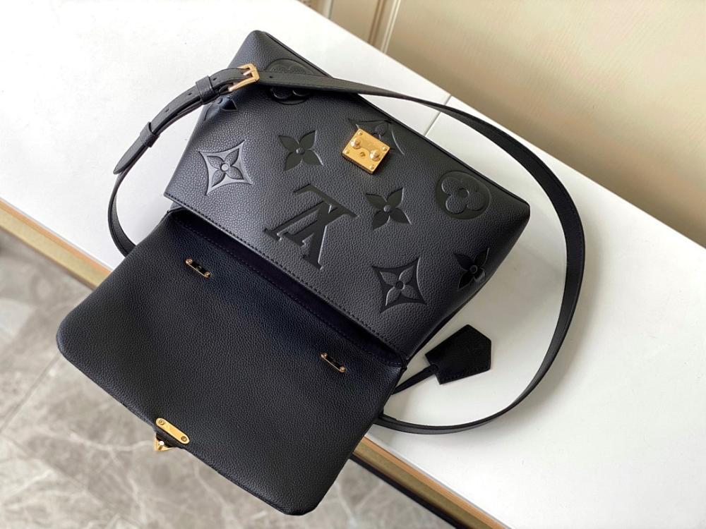 Luxury Stylish Leather Shoulder Bag – Special Edition