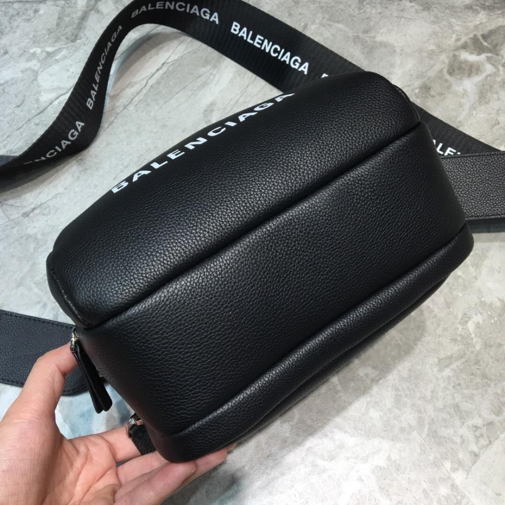 Elegant Shoulder Bag
