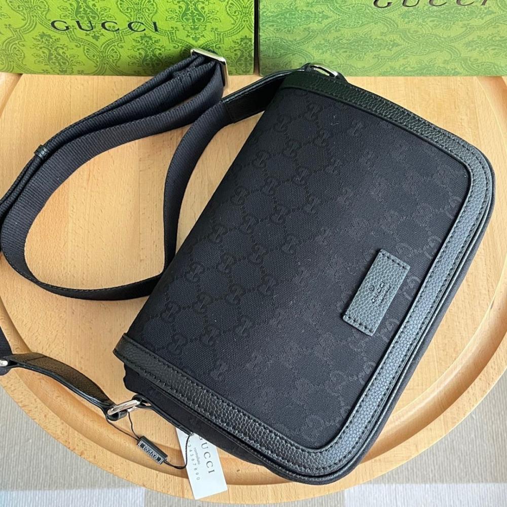 Luxury Refined Shoulder Bag
