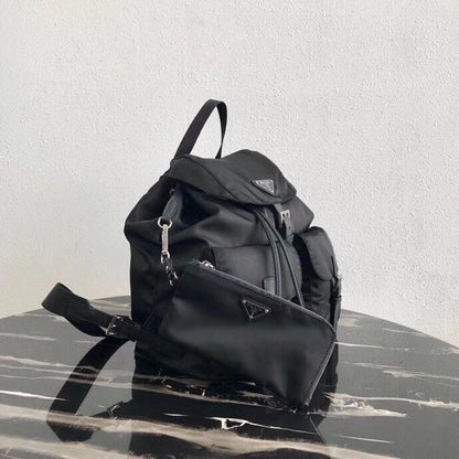 Modern Elegant Saffiano Leather Bag – Special Edition