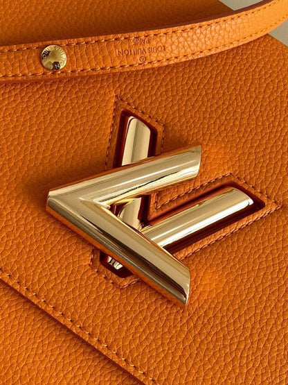Twist Leather Shoulder Bag