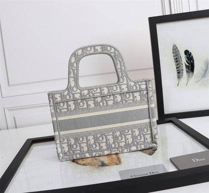 Stylish Refined Blue Embroidered Canvas Shoulder Bag