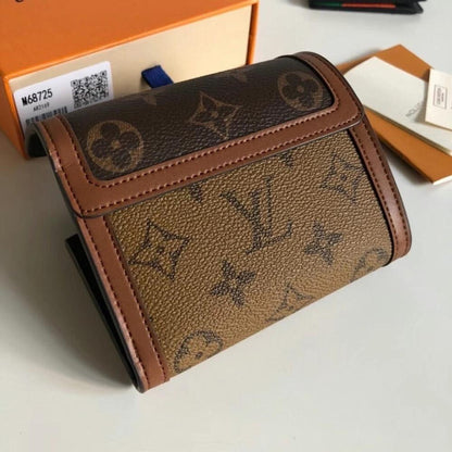 Modern Italian-Inspired Shoulder Bag