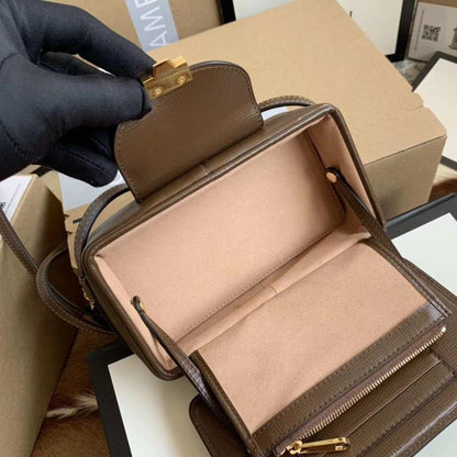 Classic Shoulder Bag