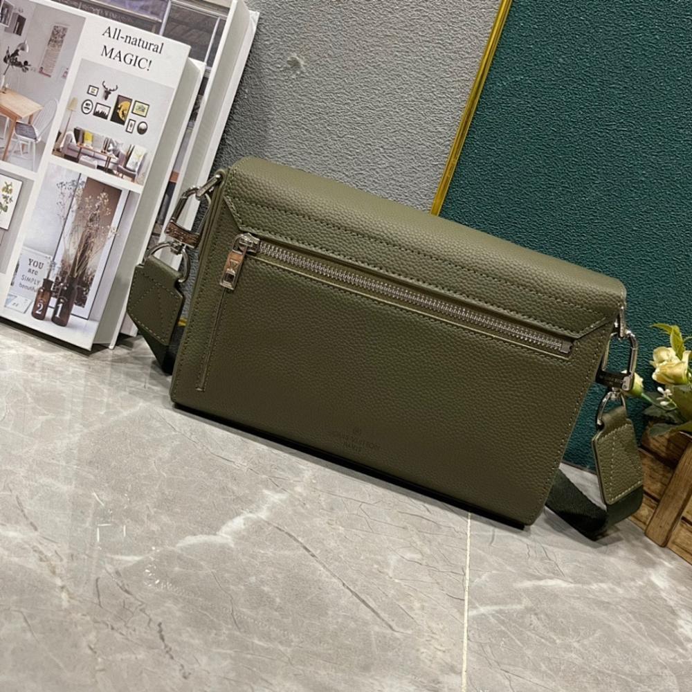 Stylish Leather Shoulder Bag – Limited Edition