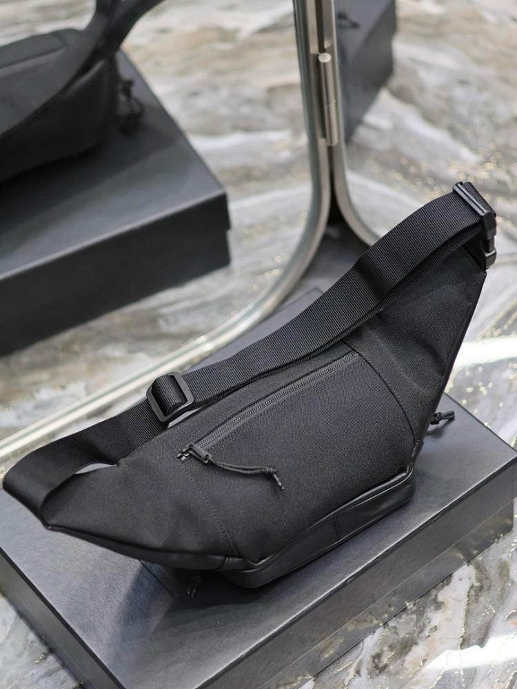 Modern Elegant Leather Shoulder Bag