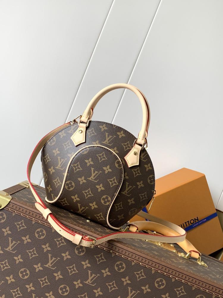 Elegant Leather Shoulder Bag