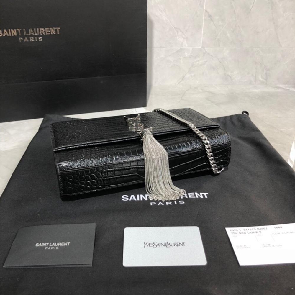 Stylish Silver Leather Top Handle Bag – Limited Edition