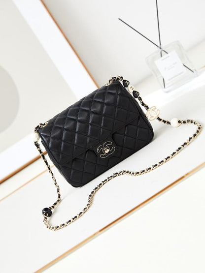 Elegant Leather Shoulder Bag
