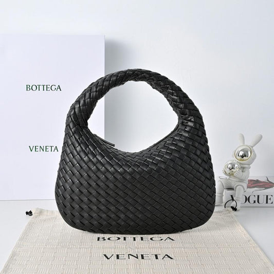 Woven Shoulder Bag