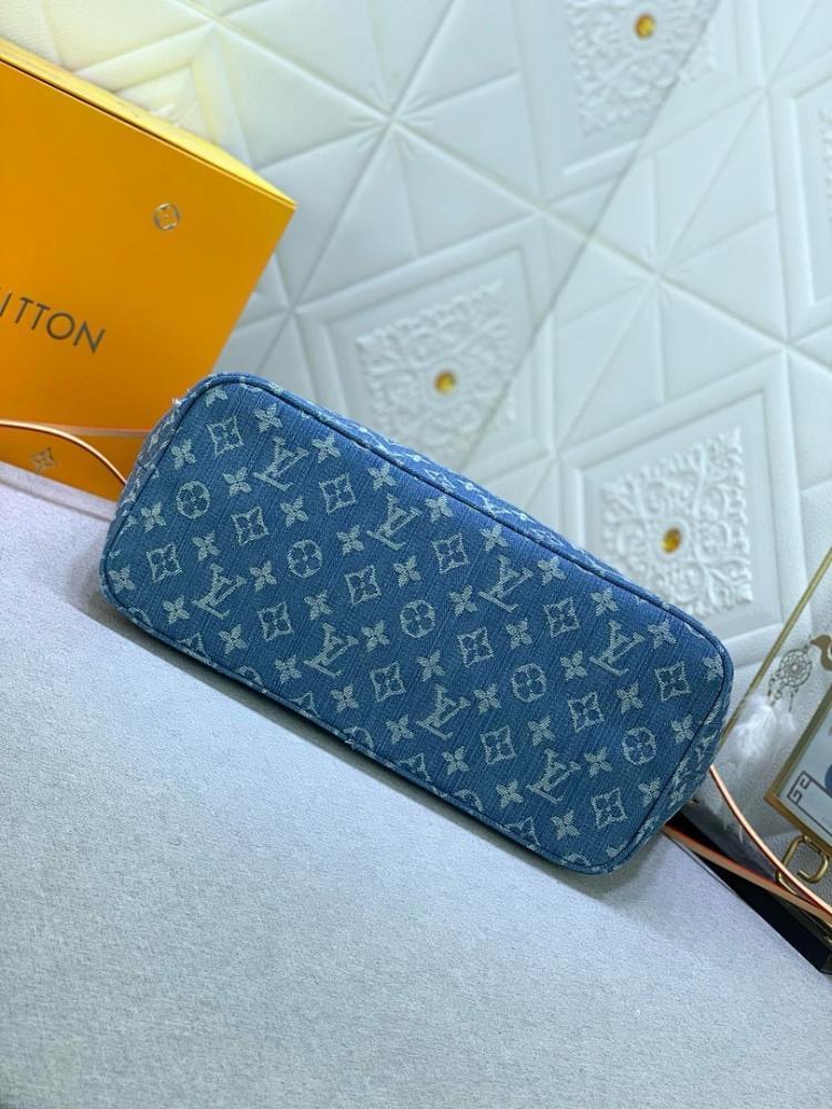 Modern Refined Jacquard Top Handle Bag