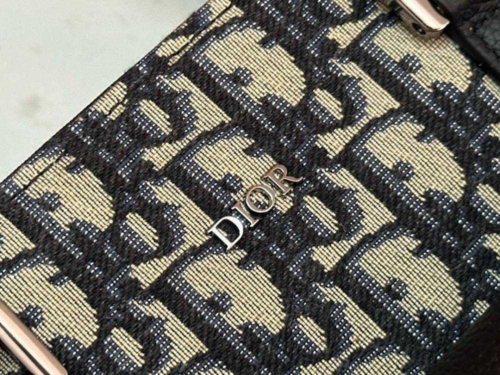 Stylish Refined Black Printed Leather Shoulder Bag