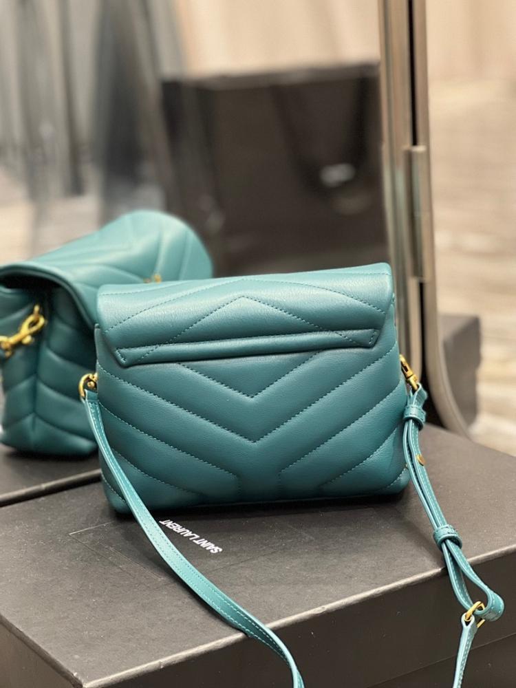 Stylish Calfskin Crossbody Bag – Limited Edition