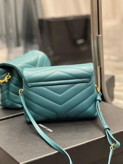 Stylish Calfskin Crossbody Bag – Limited Edition