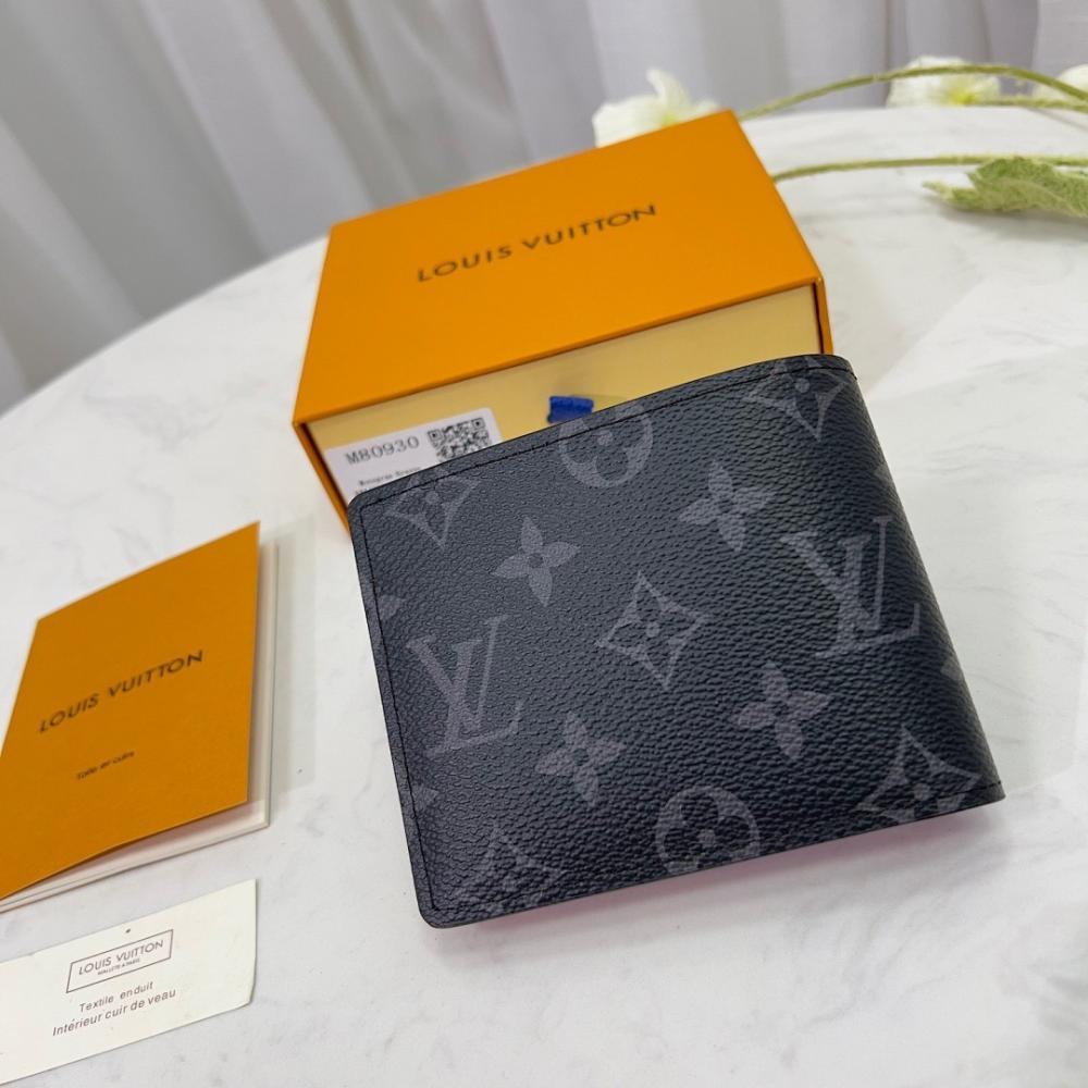 Elegant Refined Canvas Wallet