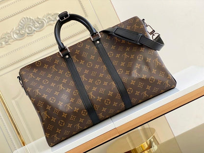 Luxury Refined Quilted Leather Shoulder Bag