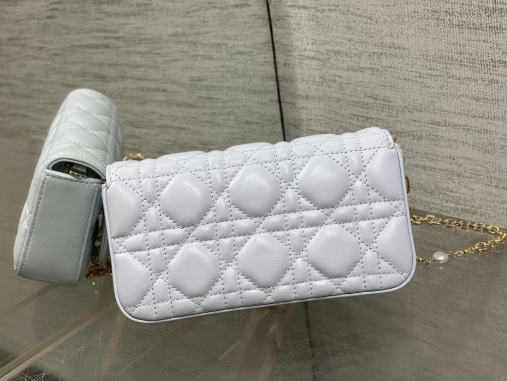Alma Shoulder Bag