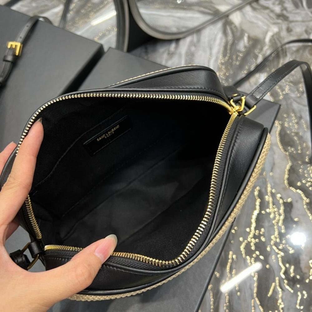 Stylish Refined Black Woven Calfskin Shoulder Bag