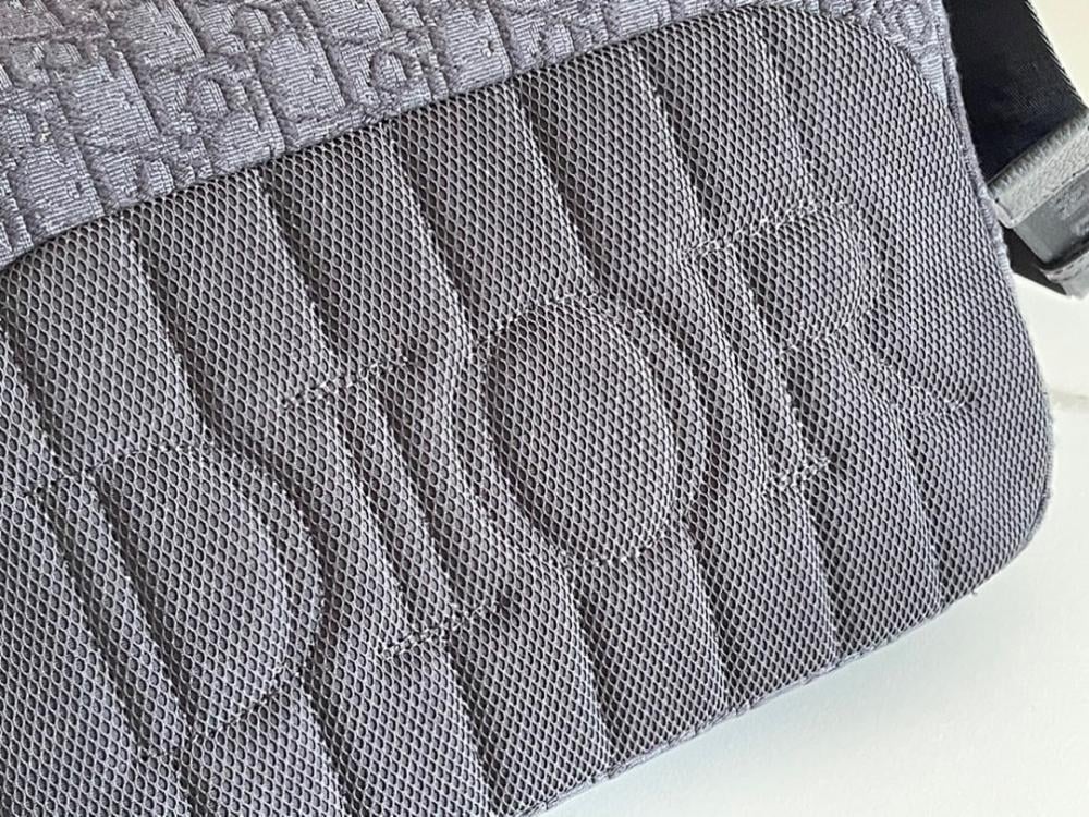 Classic Luxury Black Quilted Jacquard Shoulder Bag – Limited Edition