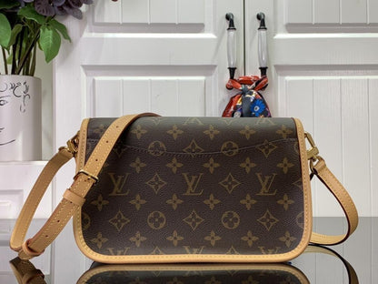 Elegant Shoulder Bag