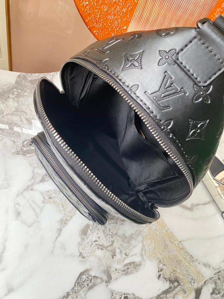 Modern Leather Shoulder Bag – Limited Edition