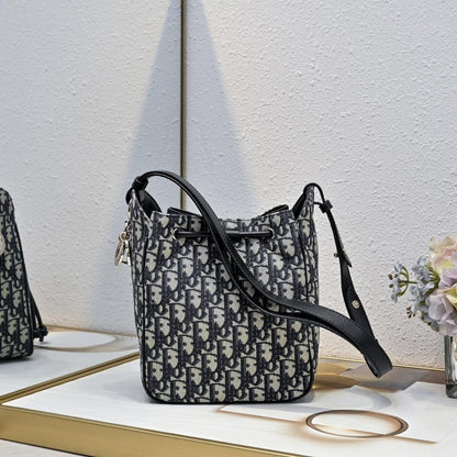 Elegant Gold Embroidered Lambskin Bucket Bag – Special Edition