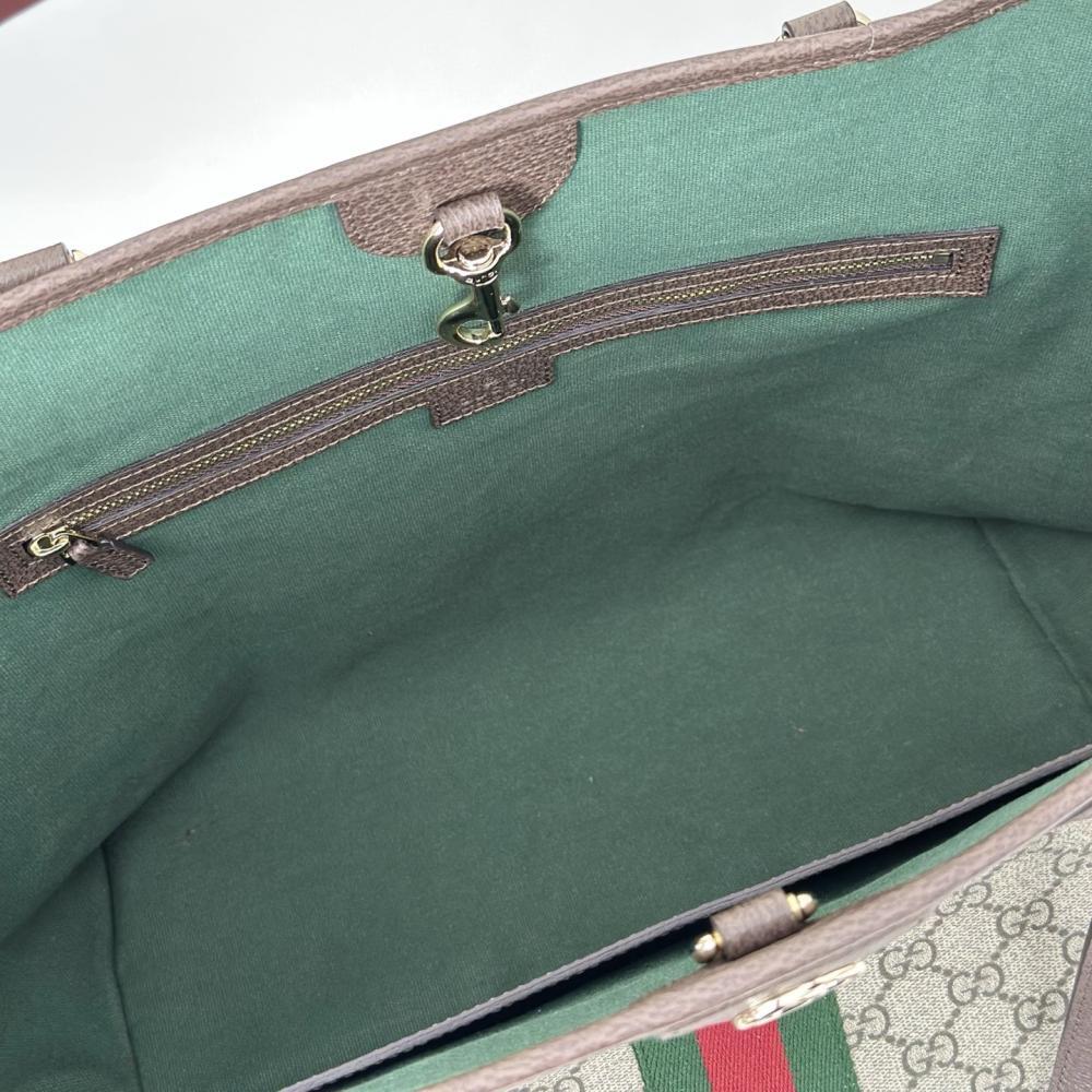 Classic Shoulder Bag