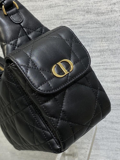 Elegant Leather Top Handle Bag