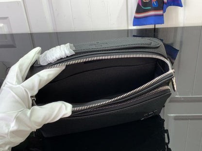 Classic Shoulder Bag