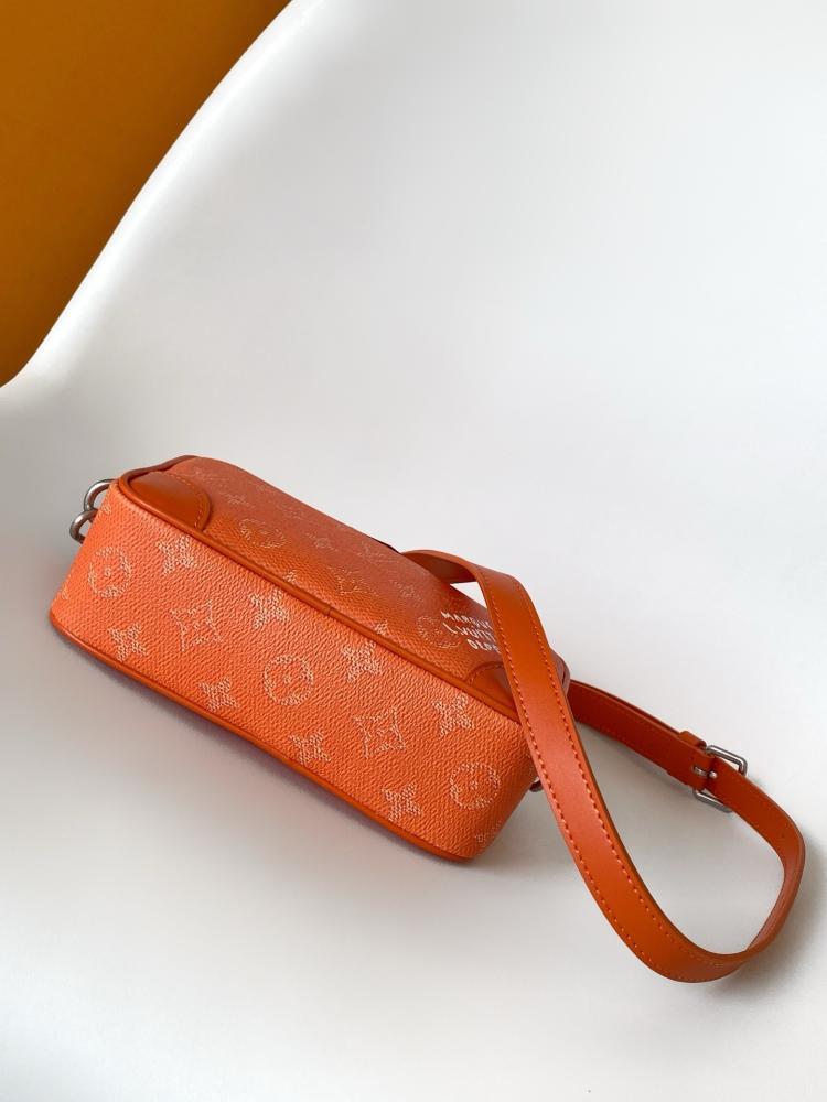 Classic Crossbody Bag