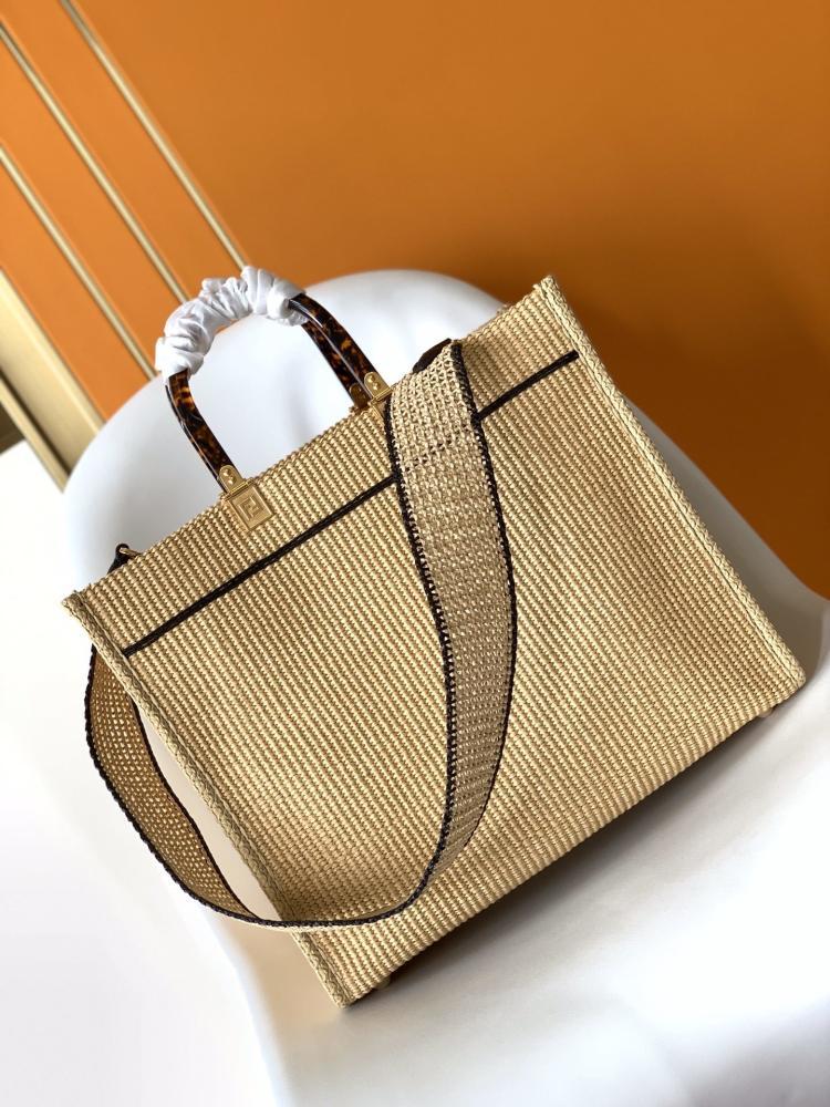 Elegant Crossbody Bag