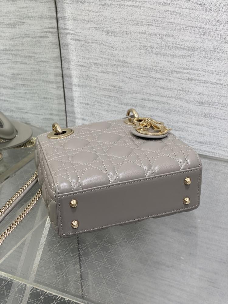 Classic Elegant Top Handle Bag