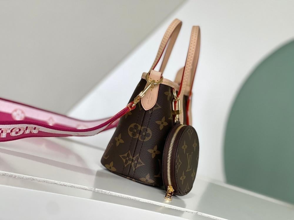 Stylish Leather Shoulder Bag – Special Edition