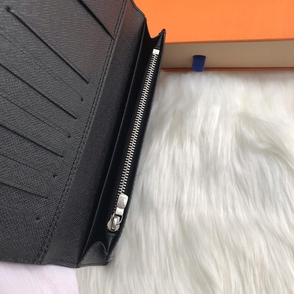 Stylish Refined Leather Wallet