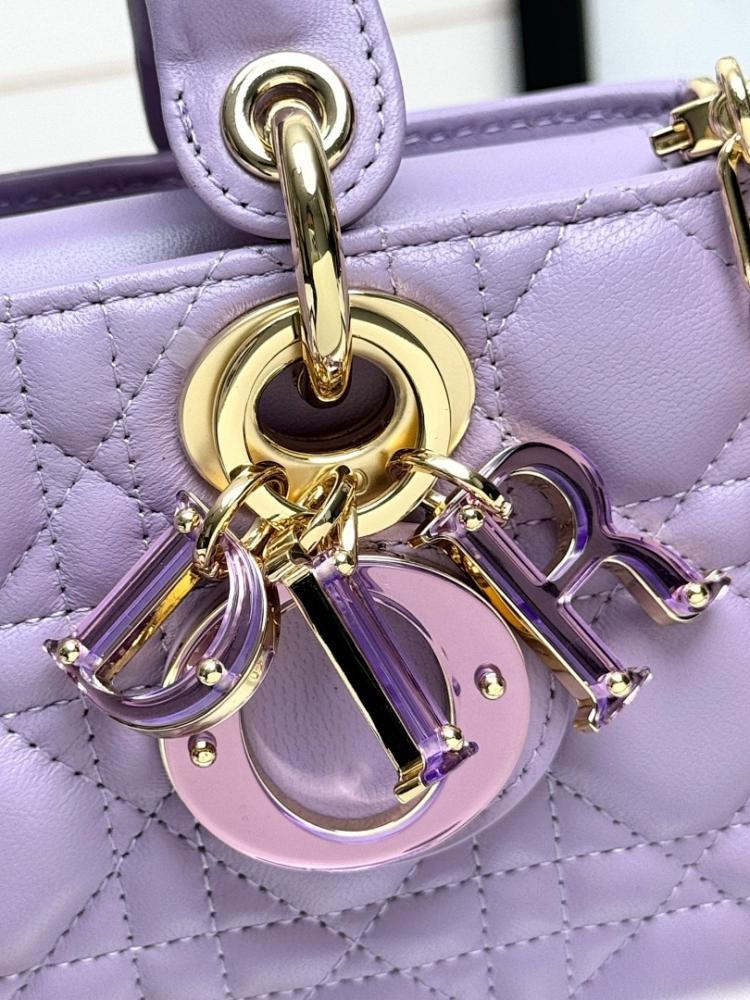 Stylish Refined Gold Embroidered Lambskin Shoulder Bag
