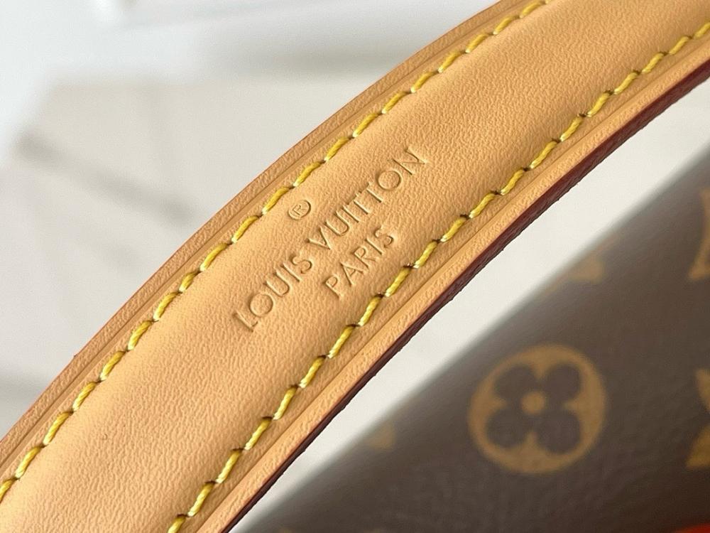 Stylish Leather Crossbody Bag – Limited Edition