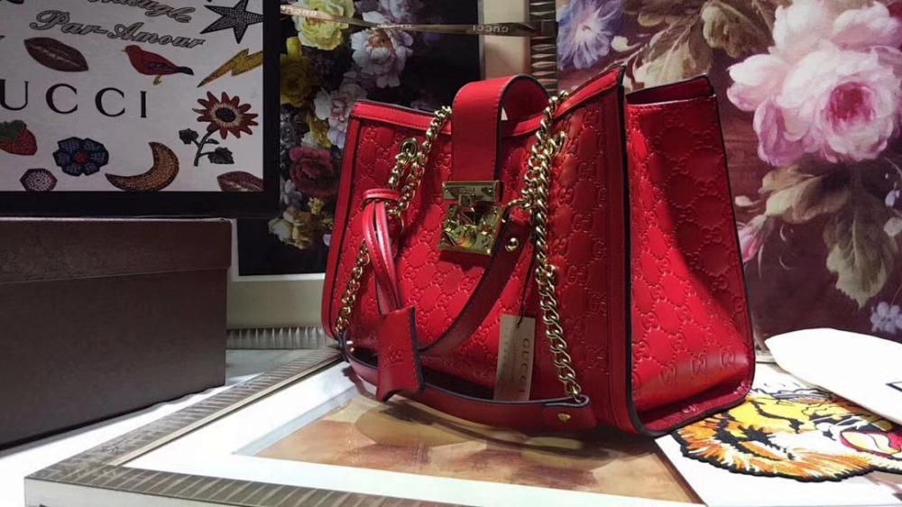 Elegant Stylish Gold Leather Bucket Bag – Limited Edition