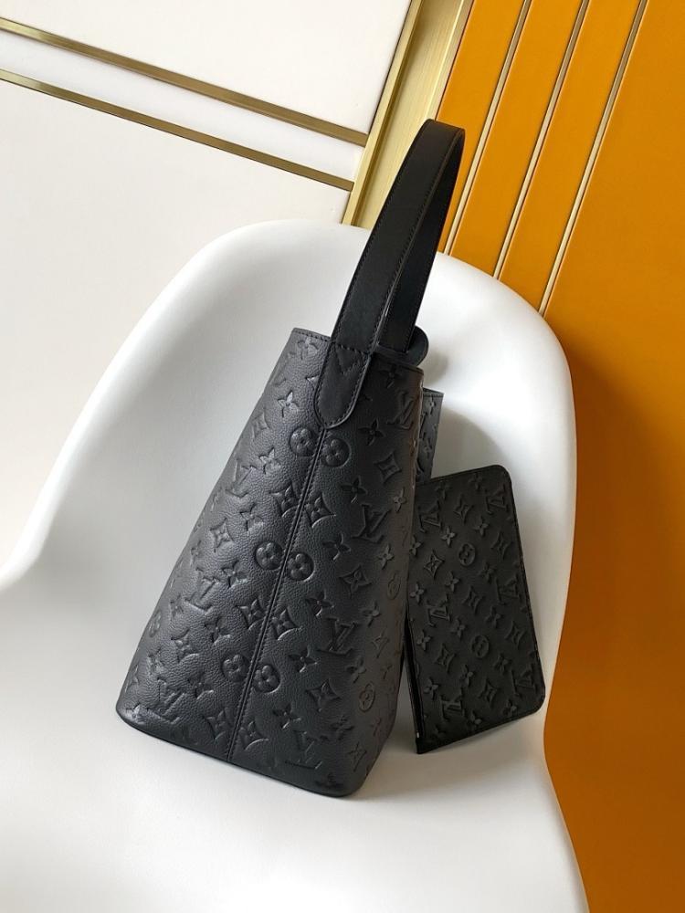 Elegant Stylish Monogram Leather Travel Bag – Limited Edition