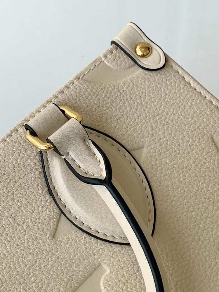 Modern Elegant Leather Shoulder Bag