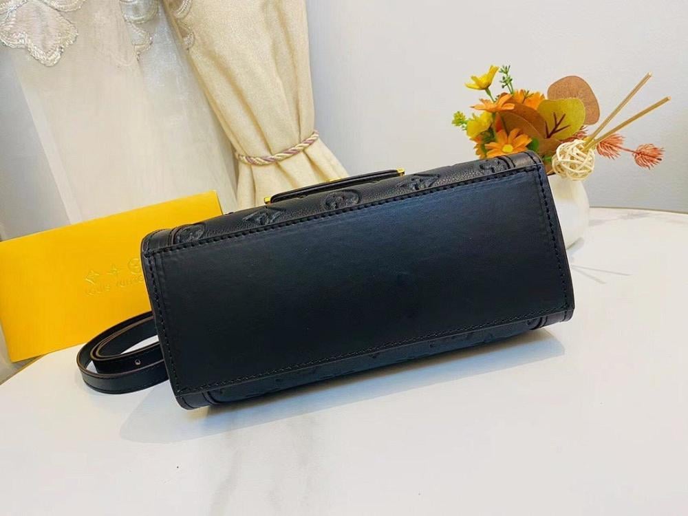 Modern Stylish Leather Shoulder Bag