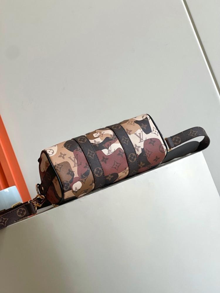 Modern Italian-Inspired Embroidered Leather Shoulder Bag