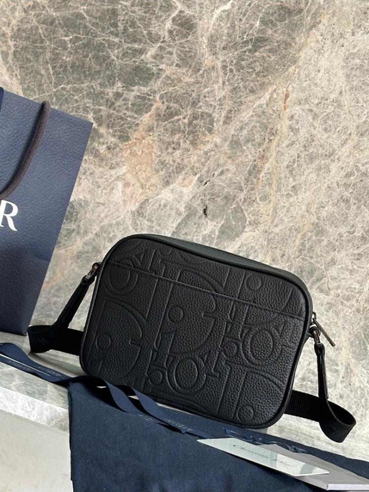 Modern Italian-Inspired Crossbody Bag