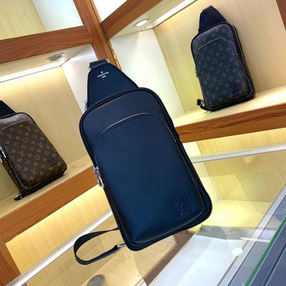 Modern Refined Leather Shoulder Bag