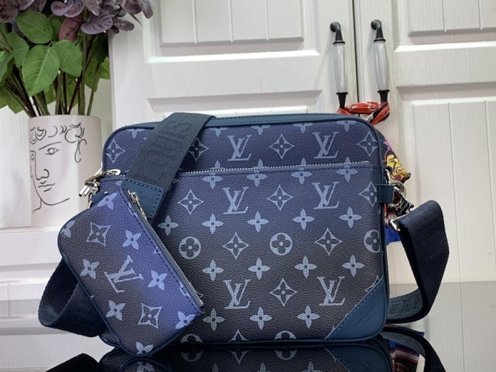Elegant Shoulder Bag