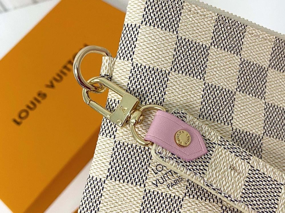 Italian-Inspired Elegant Embroidered Crossbody Bag