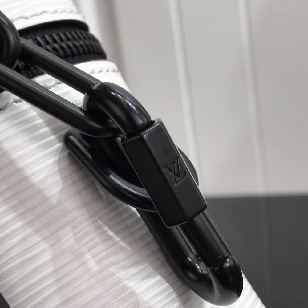 Classic Shoulder Bag