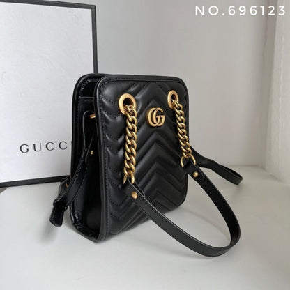 Modern Stylish Quilted Crossbody Bag