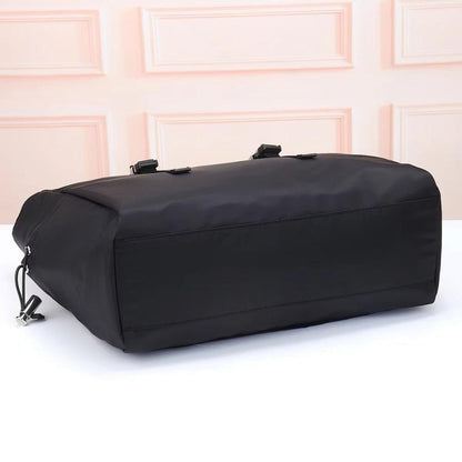 Elegant Stylish Nylon Travel Bag